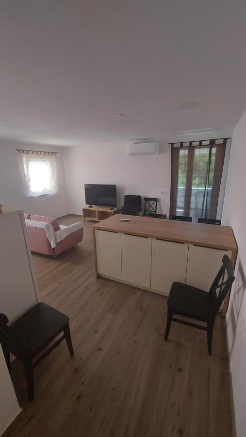 Apartmani Mlinar - Two Bedroom Apartment With Seaview Grebaštica Extérieur photo